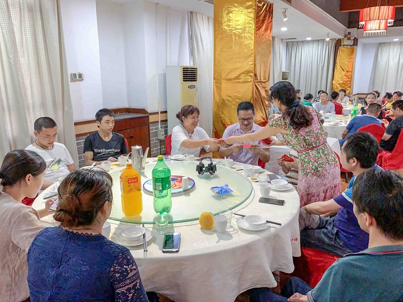 冠琳包裝搬廠喬遷大喜,祝未來大展宏圖 冠琳包裝搬廠喬遷大喜,祝未來大展宏圖
