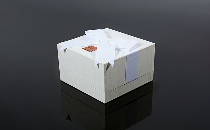 品牌香水包裝盒定制生產(chǎn)廠家 品牌香水包裝盒定制生產(chǎn)廠家