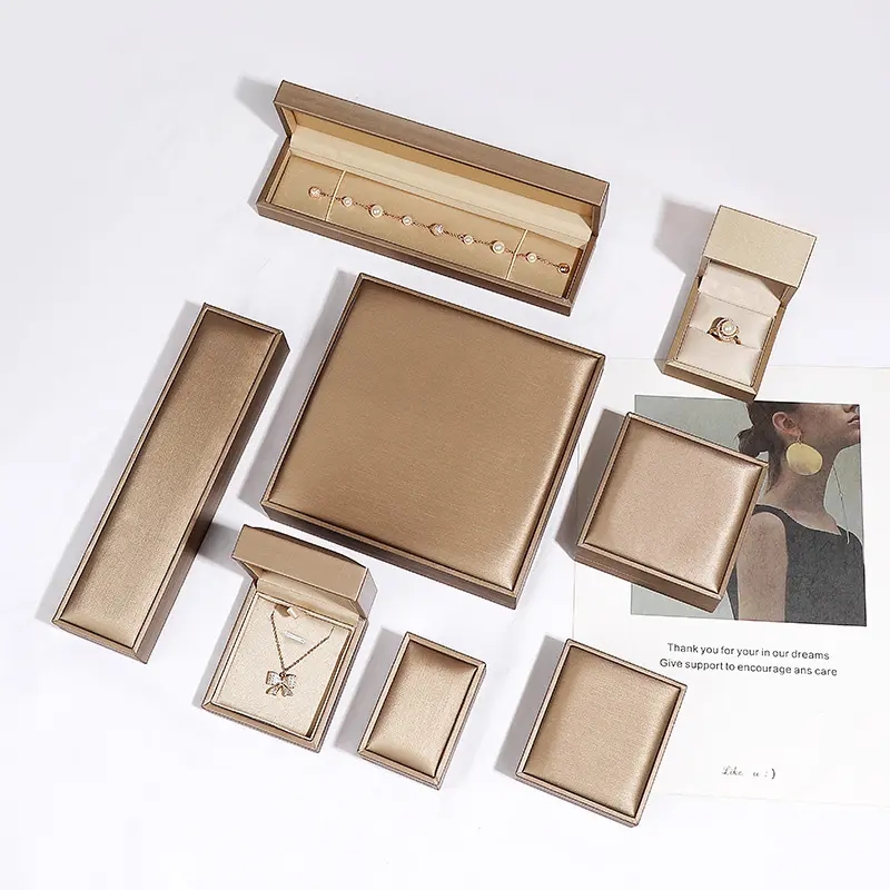 1730443513815180.jpg custom jewelry box.jpg